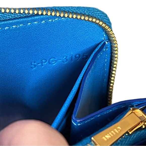 Celine Large Zipped Multifunction Bicolor Calf Leather Wallet - Picture 7 of 14